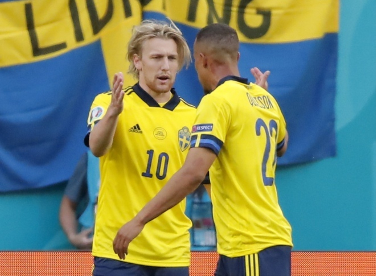 Soi kèo hiệp 1 Thụy Điển vs Ba Lan
