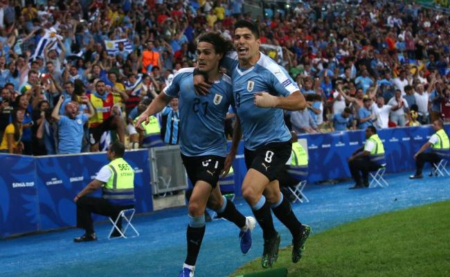 Soi kèo Peru vs Uruguay