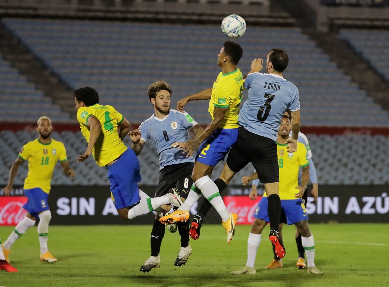 Soi kèo phạt góc Brazil vs Uruguay