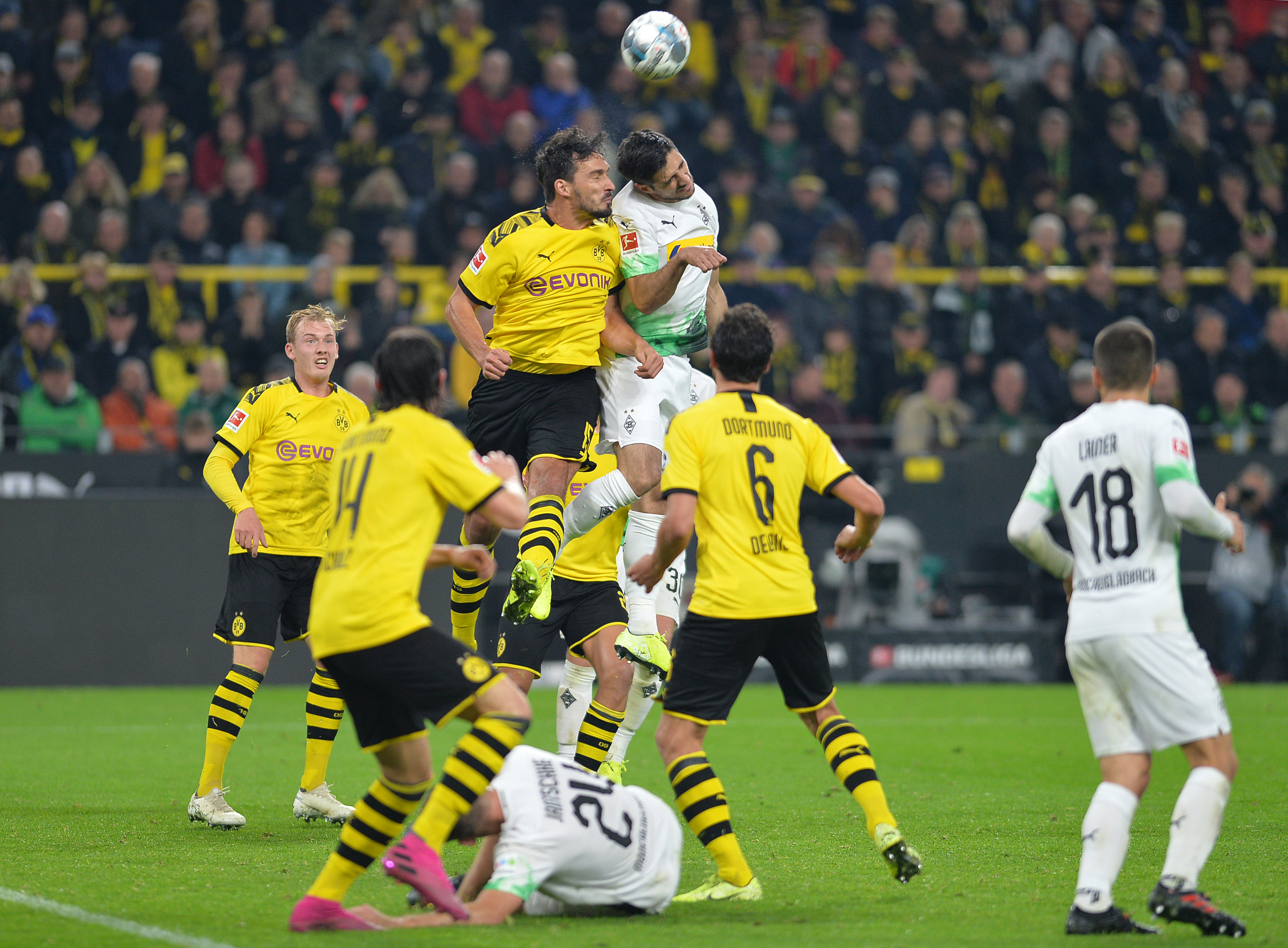 Soi kèo, dự đoán Dortmund vs Gladbach